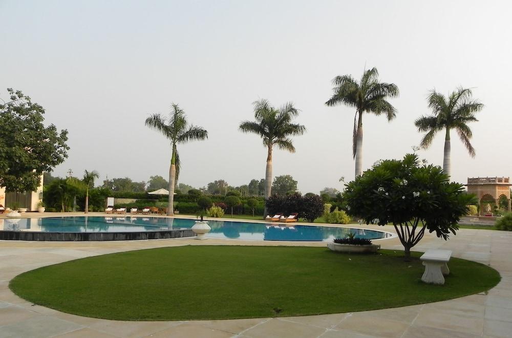 The Lalit Temple View Hotell Khajurāho Eksteriør bilde